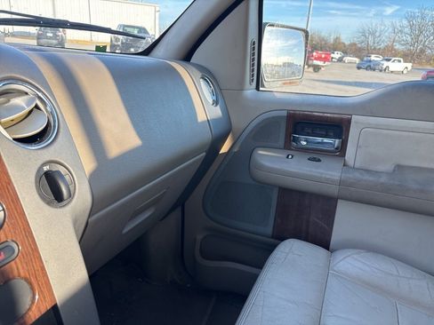 Used 2004 Ford F150 XLT image 13