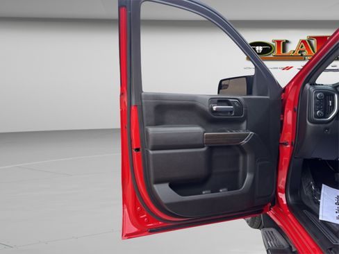 Used 2021 Chevrolet Silverado 1500 RST image 23