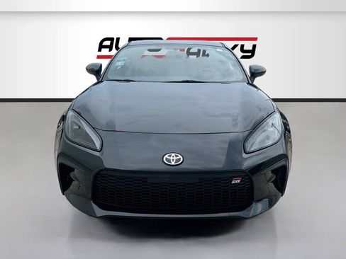 Used 2025 Toyota GR86 Premium RWD image 2