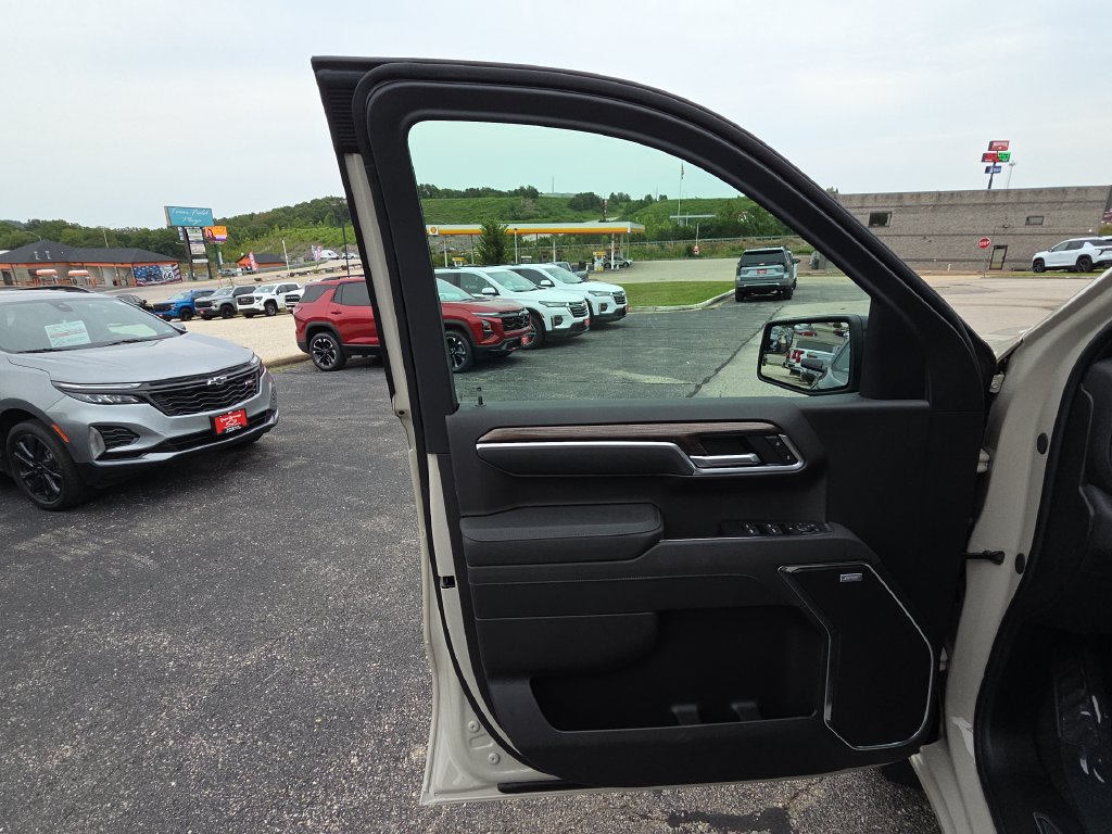 New 2026 Chevrolet Silverado 1500 RST w/ Convenience Package II AWD/4WD image 13