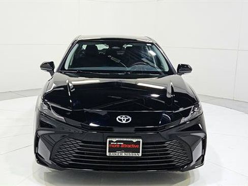 Used 2025 Toyota Camry LE FWD image 2