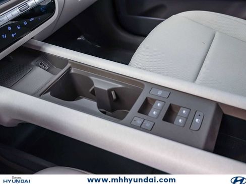 Certified 2024 Hyundai Ioniq 6 SEL RWD image 21
