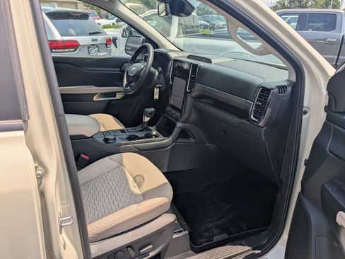 Used 2025 Ford Ranger XLT w/ Equipment Group 301A High AWD/4WD image 28