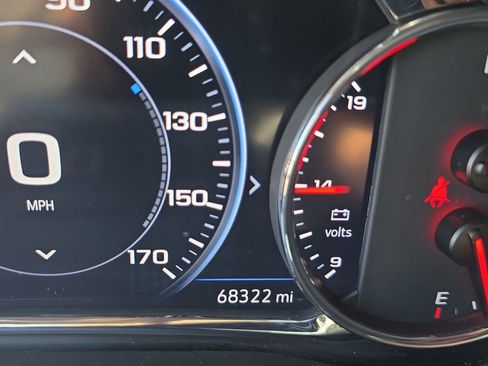 Used 2020 GMC Acadia Denali w/ Technology Package AWD/4WD image 21