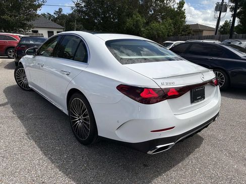 Used 2025 Mercedes-Benz E 350 4MATIC Sedan image 5