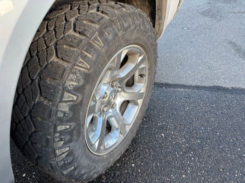 Used 2014 RAM 1500 Laramie w/ Convenience Group image 17