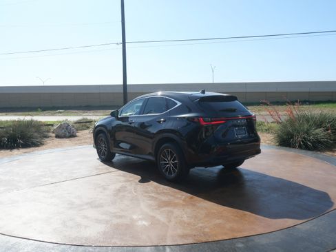 Used 2023 Lexus NX 350 AWD w/ Premium Package image 4