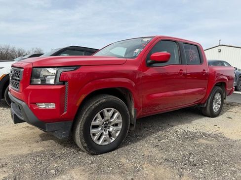 Used 2022 Nissan Frontier SV image 2