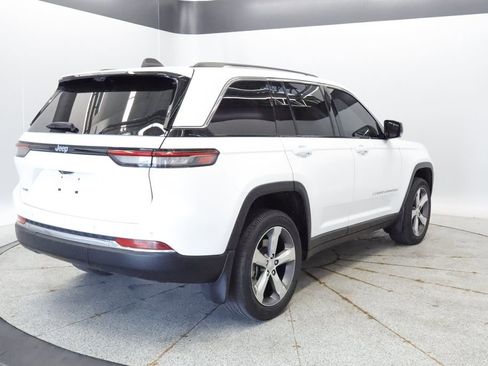 Used 2022 Jeep Grand Cherokee Limited 4xe w/ Luxury Tech Group II AWD/4WD image 6