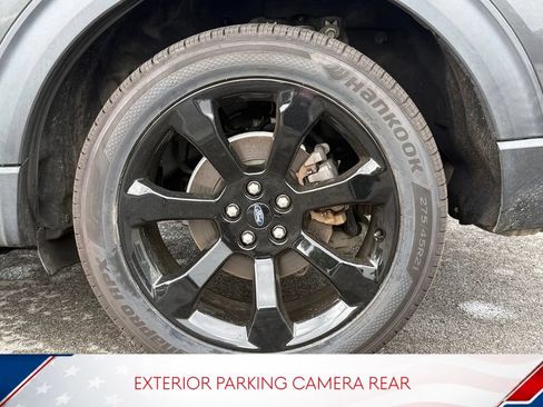 Used 2020 Ford Explorer Platinum w/ Premium Technology Package AWD/4WD image 10