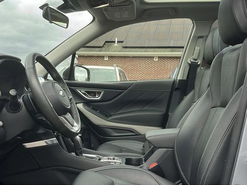 Certified 2024 Subaru Forester Limited image 11