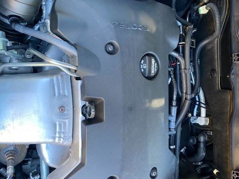 Used 2017 Buick Regal Sport Touring image 48