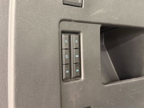 Used 2023 Ford Expedition Max Limited image 8