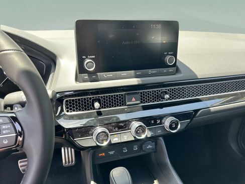 Used 2025 Honda Civic Sport image 13