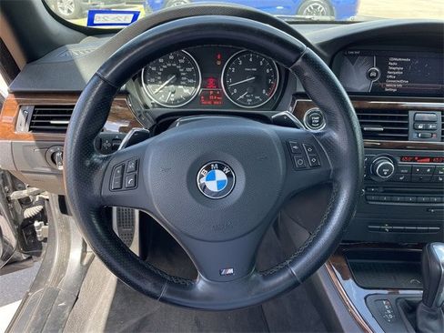 Used 2012 BMW 328i Convertible image 11