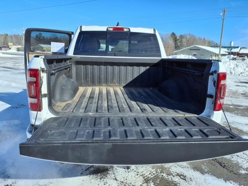 Used 2019 RAM 1500 Laramie image 15