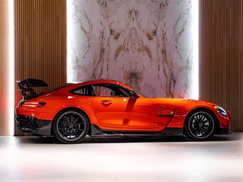 Used 2021 Mercedes-Benz AMG GT Black Series image 4