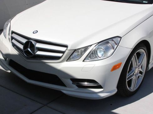 Used 2013 Mercedes-Benz E 550 Cabriolet image 22
