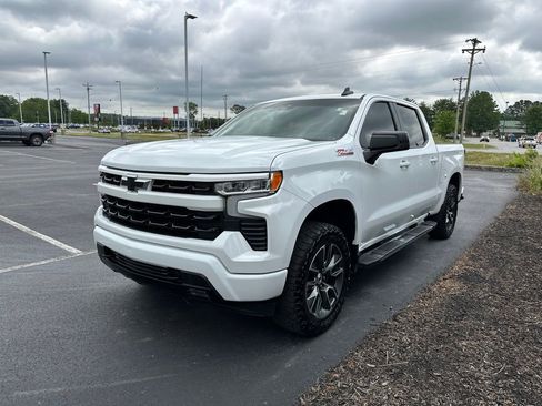 Used 2024 Chevrolet Silverado 1500 RST AWD/4WD image 4