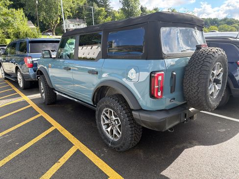 Used 2022 Ford Bronco Badlands AWD/4WD image 2