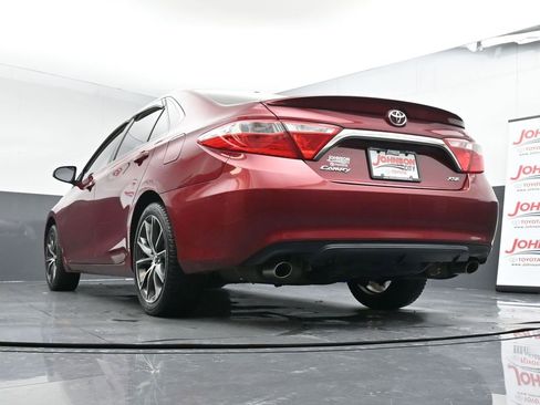 Used 2015 Toyota Camry XSE image 42