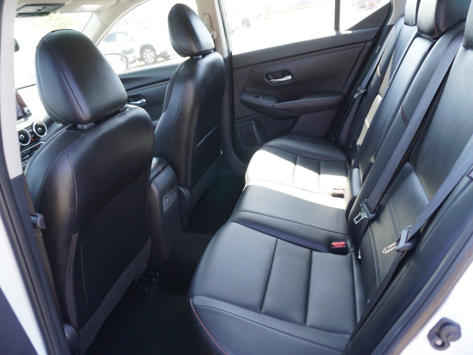 Used 2025 Nissan Sentra SR w/ SR Premium Package FWD image 12