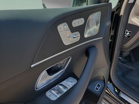 Certified 2026 Mercedes-Benz GLS 450 4MATIC image 19