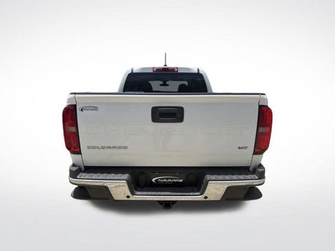 Used 2022 Chevrolet Colorado W/T RWD image 7