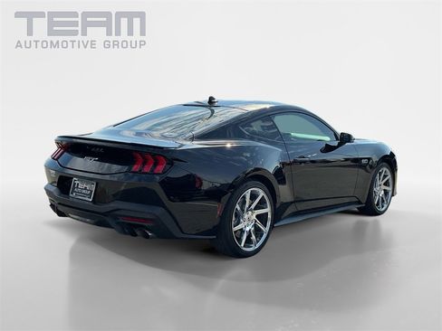 Used 2024 Ford Mustang GT Premium image 7