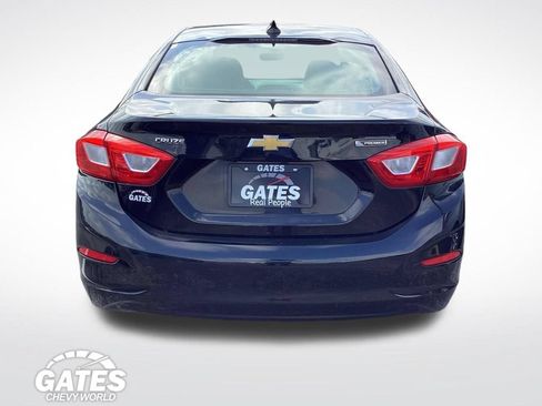 Used 2017 Chevrolet Cruze Premier FWD image 8