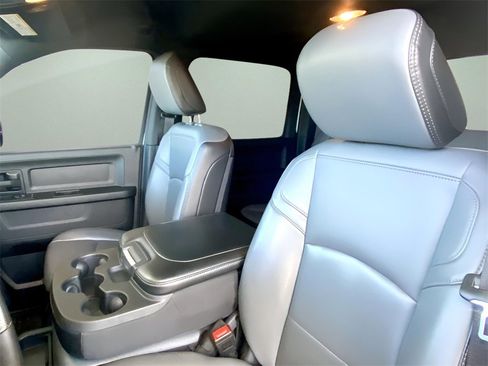 Used 2024 RAM 2500 Tradesman w/ Chrome Appearance Group image 16