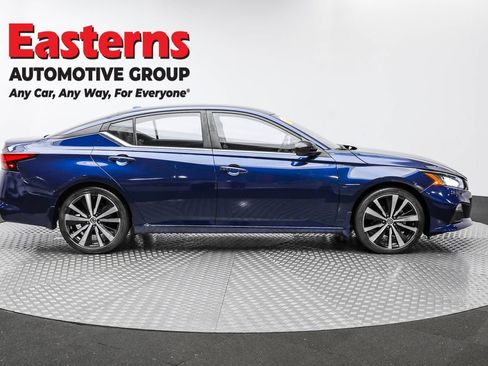 Used 2022 Nissan Altima 2.5 SR FWD image 4