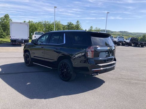 Used 2024 Chevrolet Tahoe Premier w/ Premium Package AWD/4WD image 5