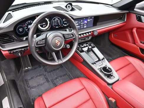 Certified 2020 Porsche 911 Carrera S RWD image 4
