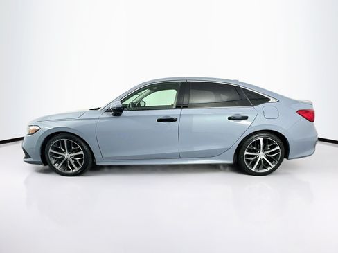 Used 2023 Honda Civic Touring image 4