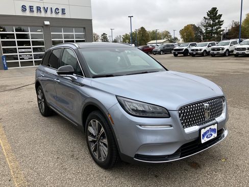 Used 2022 Lincoln Corsair Reserve w/ Equipment Group 201A image 4