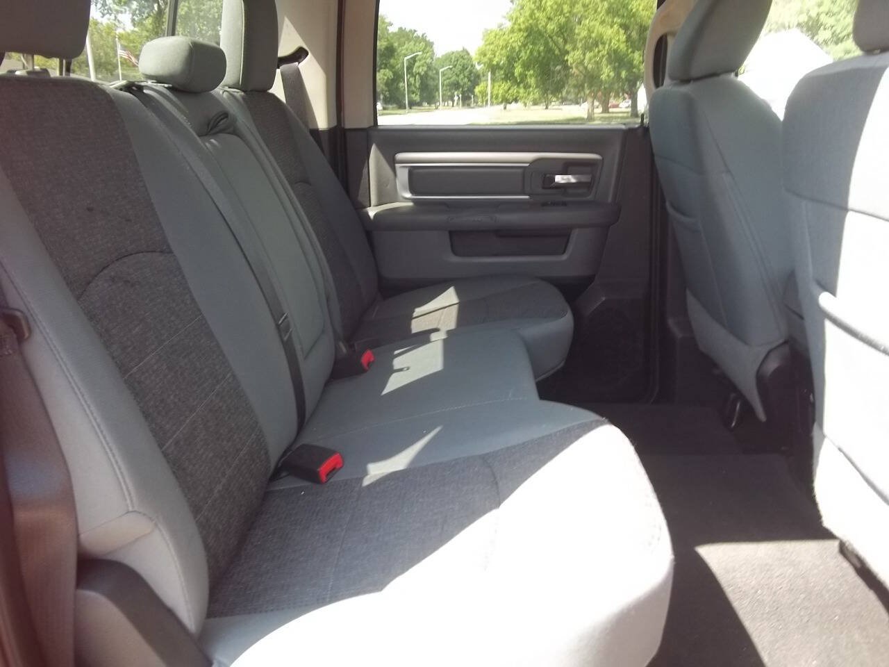 Used 2016 RAM 1500 Big Horn AWD/4WD image 11