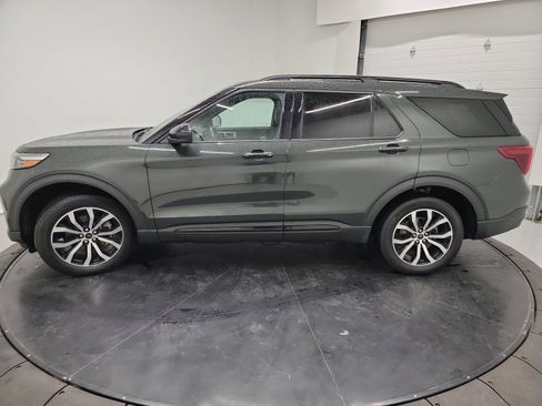 Used 2022 Ford Explorer ST image 4