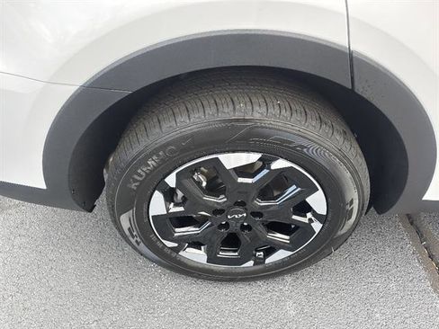 New 2026 Kia Sorento S image 8