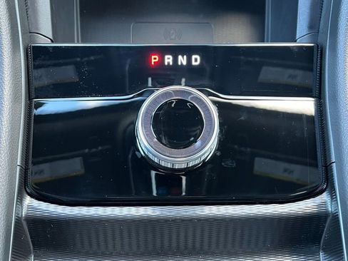 New 2025 Jeep Grand Cherokee L Laredo image 18