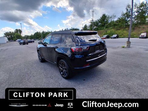 Certified 2025 Jeep Compass Limited w/ High Altitude Package AWD/4WD image 6