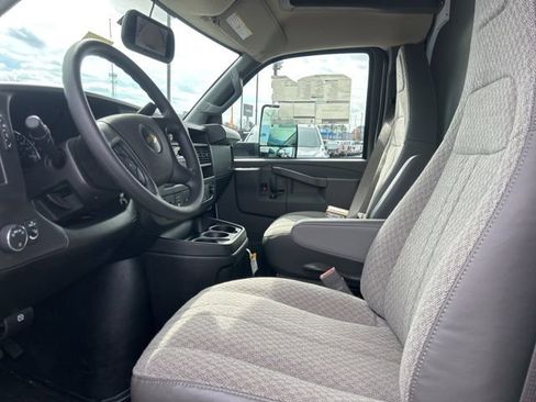 New 2026 Chevrolet Express 4500 w/ Power Convenience Package RWD image 15