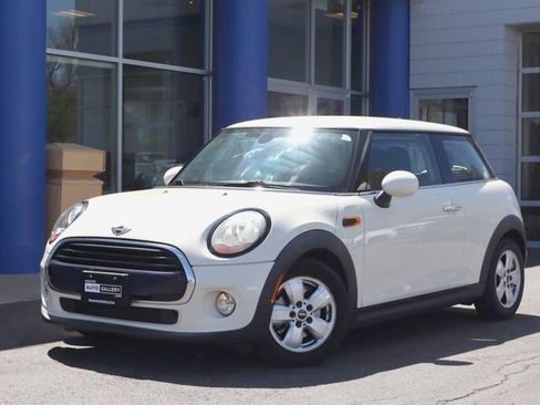 Used 2017 MINI Cooper 2-Door Hardtop FWD image 1