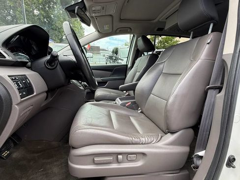 Used 2015 Honda Odyssey Touring image 17