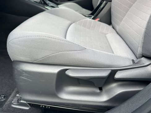 Certified 2024 Toyota Corolla SE image 14