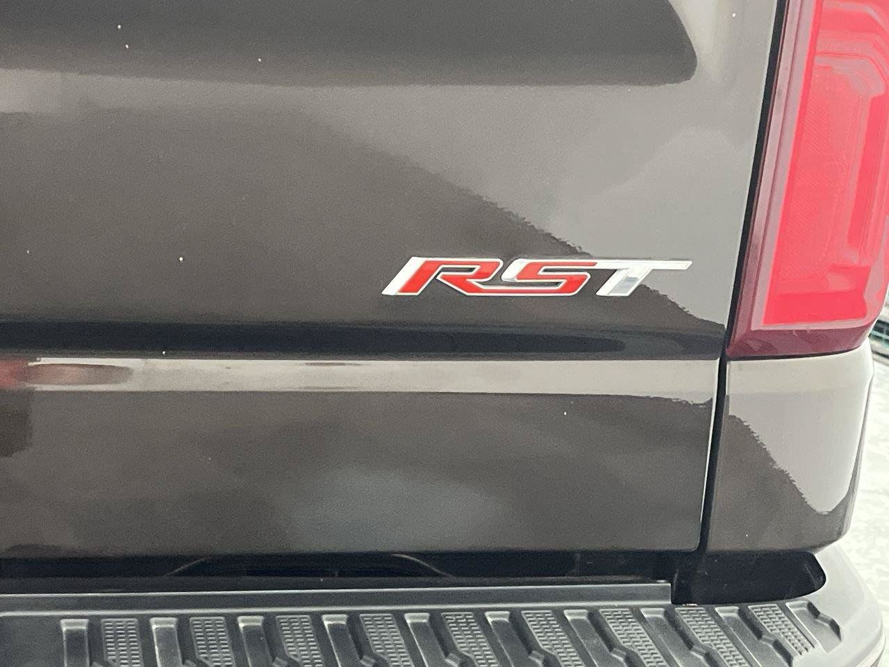 Used 2019 Chevrolet Silverado 1500 RST AWD/4WD image 35