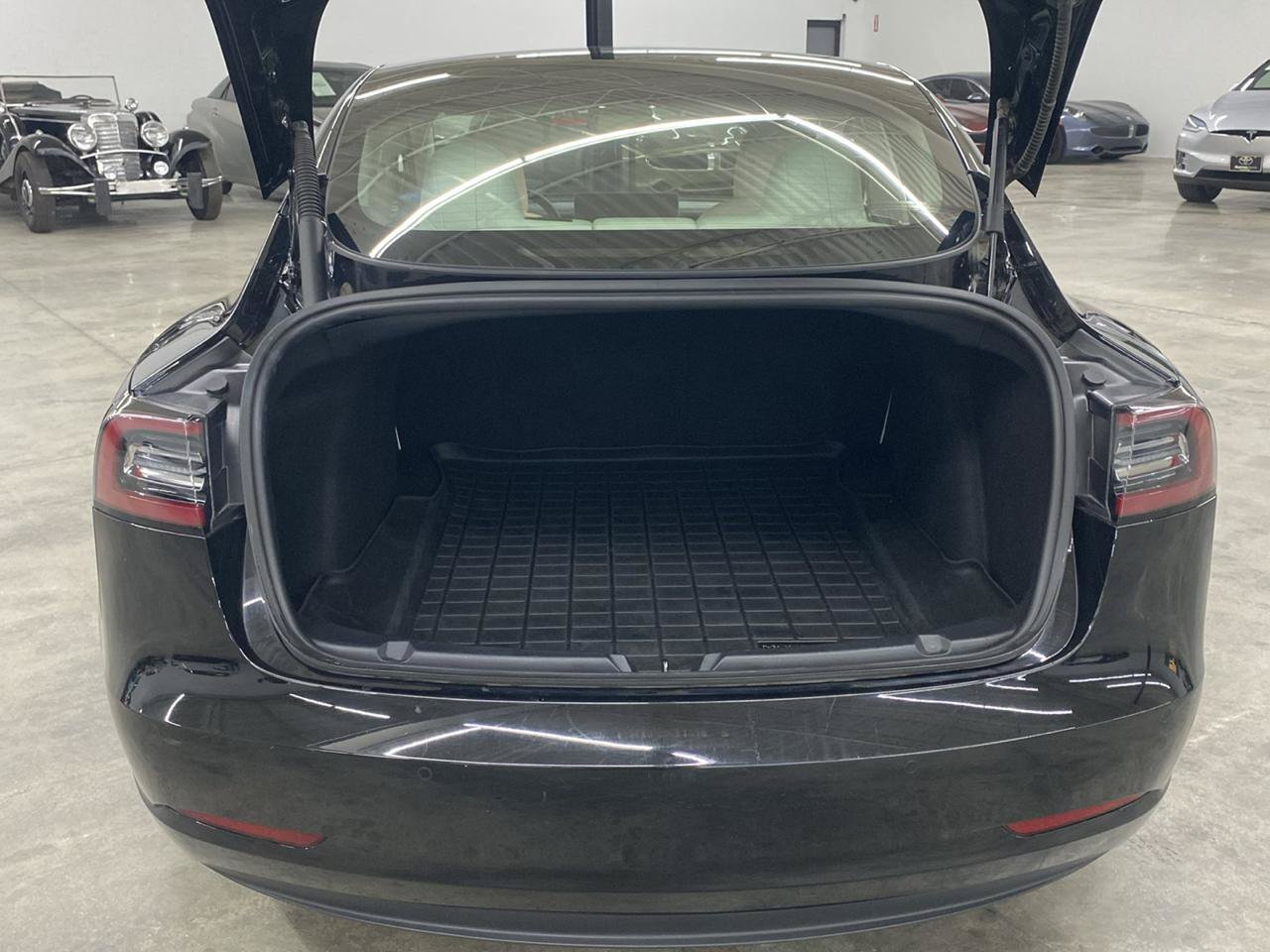 Used 2021 Tesla Model 3 Long Range AWD/4WD image 17