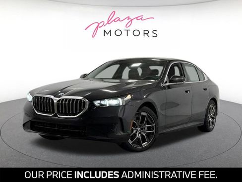 Used 2026 BMW 530i xDrive w/ Convenience Package AWD/4WD image 1