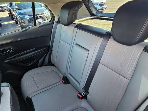 Certified 2015 Chevrolet Trax LT w/ LT Sun and Sound Package AWD/4WD image 18