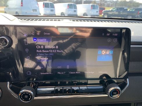 Used 2024 Chevrolet Colorado Trail Boss w/ Advanced Trailering Package image 12